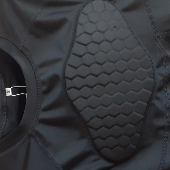 Tuoy padded compression protective shirt - Picture 8 of 9